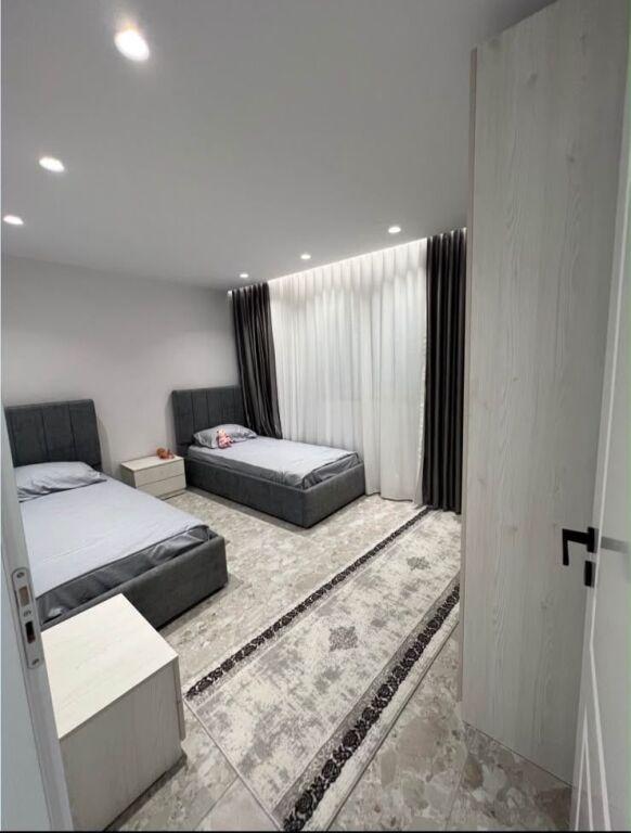Casa indipendente 2+1 in affitto a Xhamia Sauk i Vjetër, Tirana, 70 m²
