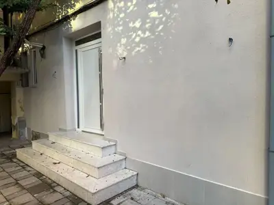 Ufficio in affitto a Rruga e Elbasanit, Tirana, 73 m². Foto 5 di 6