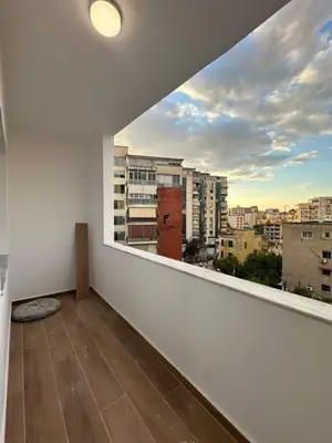 Apartament 1+1 në shitje në Tregu Elektrik, Tiranë, 63 m². Foto 3 nga 5