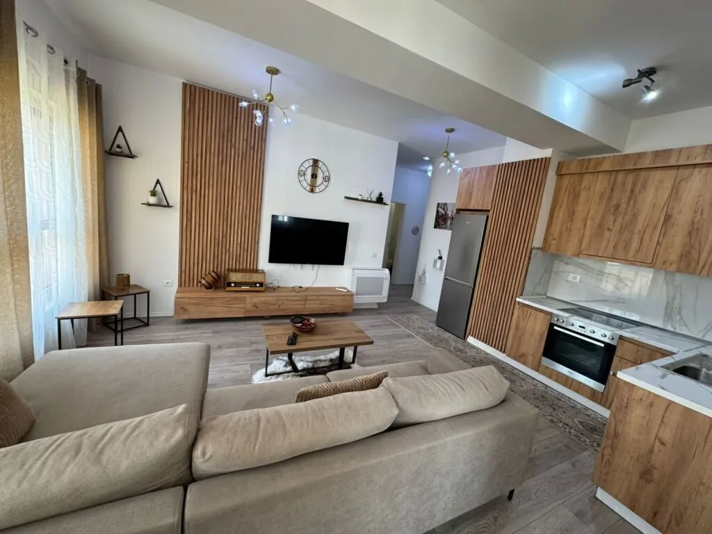 Apartament 2+1 me qera në Rruga Kongresi i Manastirit, Tiranë, 86 m². Foto 1 nga 3