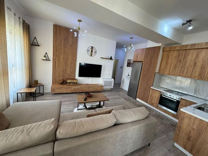 Appartamento 2+1 in affitto a Rruga Kongresi i Manastirit, Tirana, 86 m²