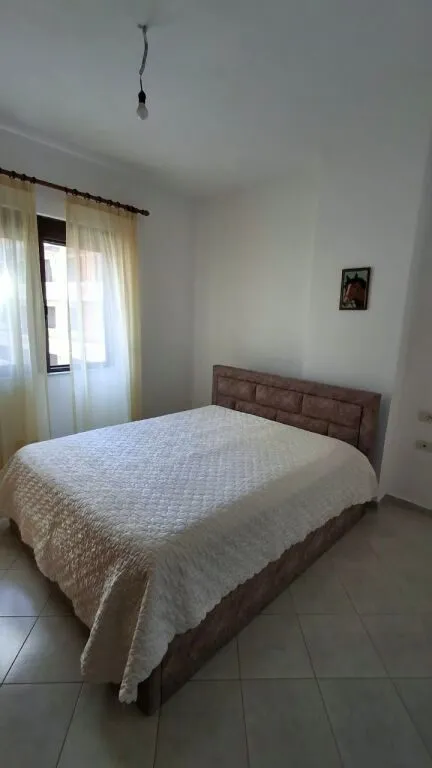 Apartament 1+1 në shitje në Rruga Skënderbeu, Durrës, 64 m². Foto 1 nga 12