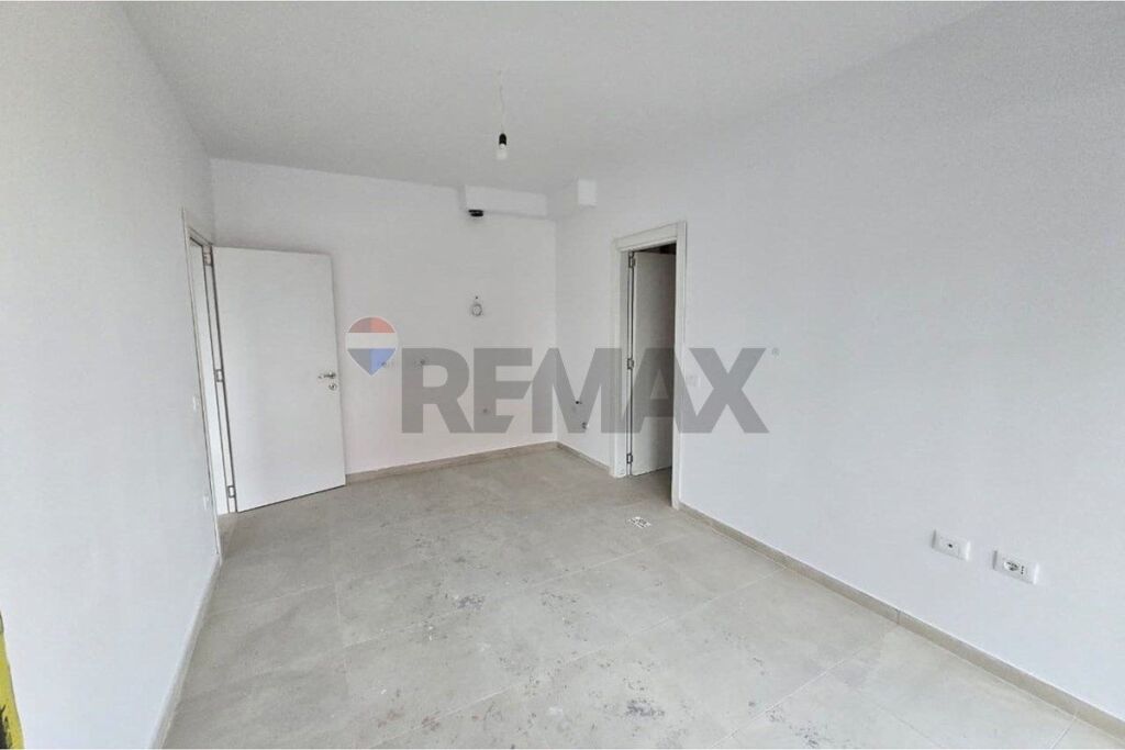 Apartment for sale in Casa Italia, Tirana, 62 m². Photo 2 of 3