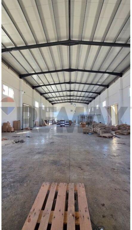 Magazinë me qera në Vore, Vorë, 3 000 m². Foto 8 nga 8