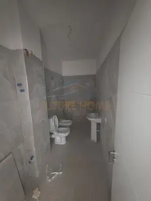 Appartamento 2+1 in vendita ad Unaza e Re, Tirana, 104 m². Foto 3 di 5