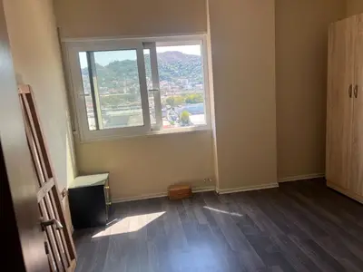 Appartamento 2+1 in affitto a Kombinat, Tirana, 100 m². Foto 5 di 8