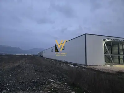 Warehouse for sale in Fushe Preze, Tirana, 600 m². Photo 1 of 2