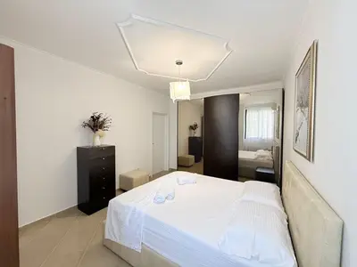 Shtëpi private 2+1 me qera në Rruga Astrit Balluku, Tiranë, 76 m². Foto 11 nga 12