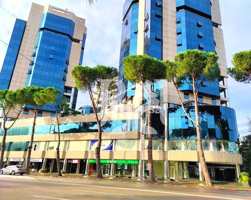 Office for rent in Kullat Binjake, Tirana, 94 m²