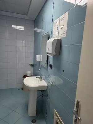 Ufficio in affitto a Bulevardi Deshmoret e Kombit, Tirana, 94 m². Foto 7 di 7