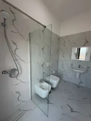 Apartament 2+1 me qera në Kompleksi Delijorgji, Tiranë, 114 m². Foto 8 nga 9