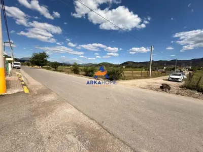 Tokë në shitje në Fortuzaj, Tiranë, 1 558 m². Foto 3 nga 3