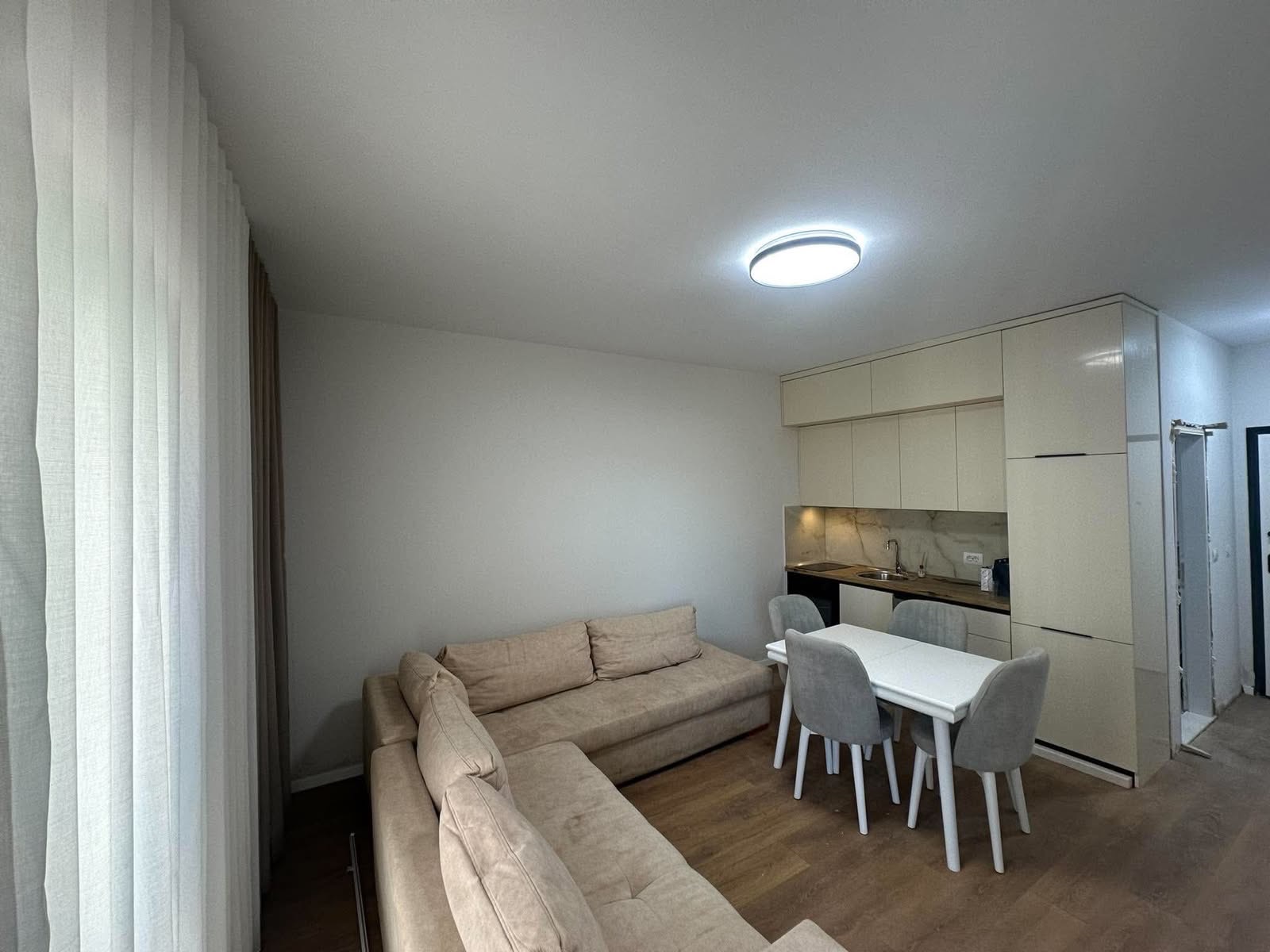 Appartamento 1+1 in affitto a Zogu i Zi, Tirana, 61 m². Foto 1 di 5