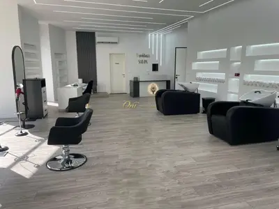 Office for rent in Xhamlliku, Tirana, 115 m². Photo 3 of 3