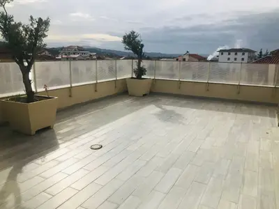 Appartamento 2+1 in affitto a Shopi Residence 1, Elbasan, 140 m². Foto 5 di 10