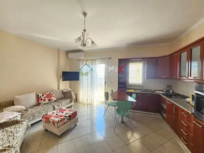 Apartament 2+1 me qera në Rruga Mujo Ulqinaku, Durrës, 95 m². Foto 4 nga 12