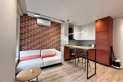 Appartamento 1+1 in affitto a Rruga Karl Gega, Tirana, 60 m². Foto 2 di 9