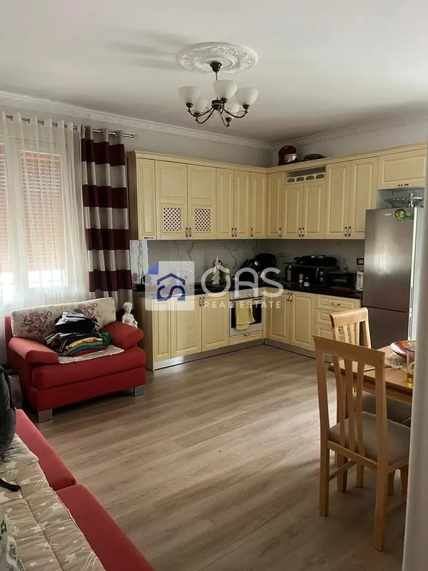Appartamento 1+1 in affitto a Qsut, Tirana, 60 m²
