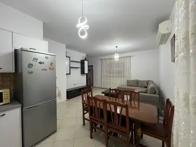 Shtëpi private 2+1 me qera në Misto Mame, Tiranë, 110 m². Foto 4 nga 6