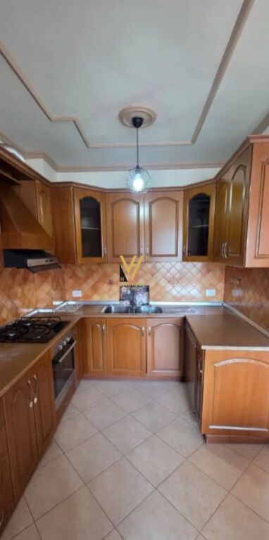 Apartament 2+1 me qera në Rruga e Dibrës, Tiranë, 100 m². Foto 3 nga 3