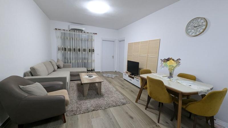 Apartament 2+1 me qera në Ujësjellës Kanalizime Durrës, Durrës, 90 m²