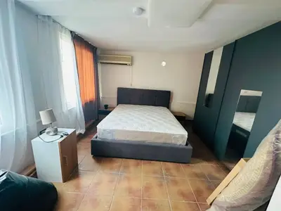Apartament 4+1 me qera në Rruga e Durrësit, Tiranë, 250 m². Foto 4 nga 10