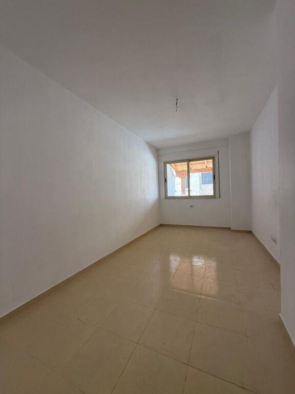 Apartament 2+1 në shitje në Qendra e Formimit Profesional ish URT Durres, Durrës, 140 m². Foto 8 nga 12