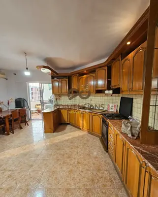 Appartamento 2+1 in affitto a Laprakë, Tirana, 100 m². Foto 3 di 8