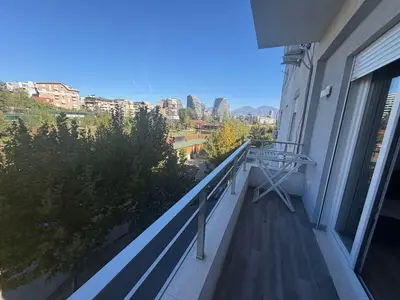 Appartamento 3+1 in affitto a Rruga Bilal Sina, Tirana, 130 m². Foto 6 di 8