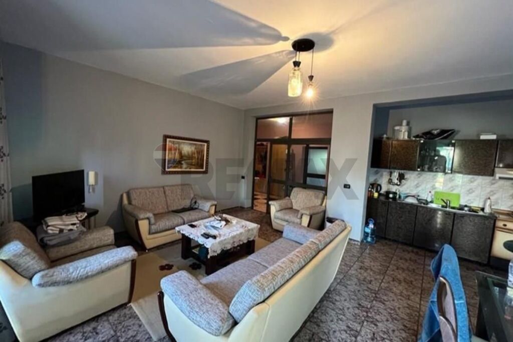 Apartment for sale in Rruga Mihal Grameno, Tirana, 123 m²