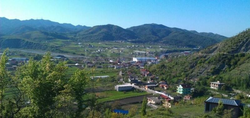 Vilë në shitje në Pezë-Helmës, Tiranë, 500 m²