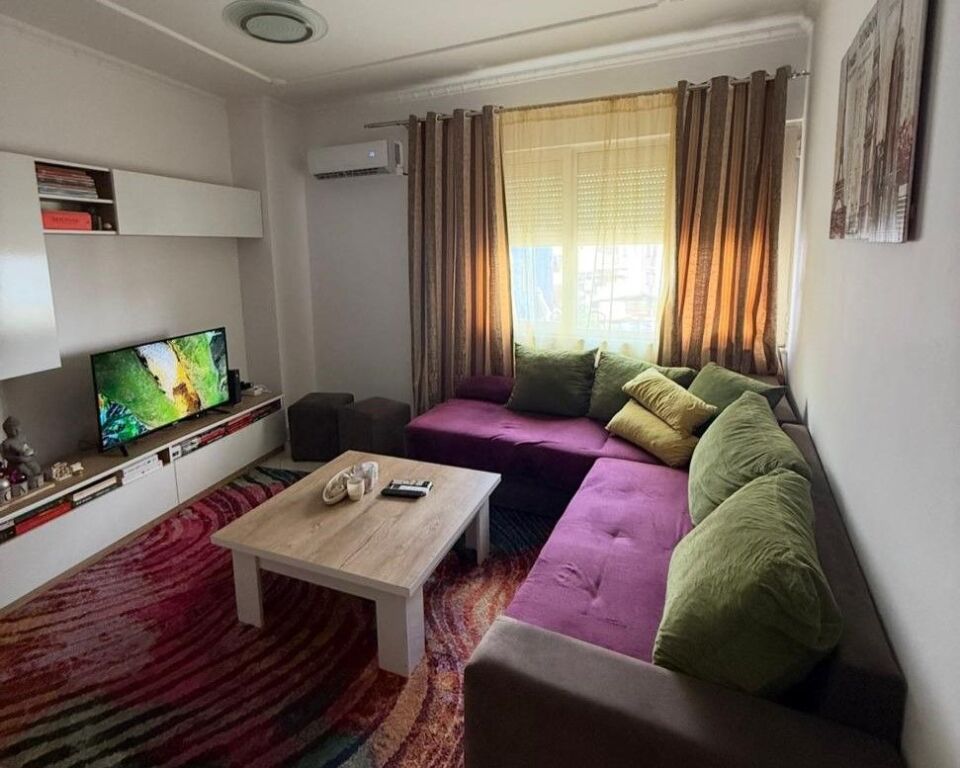 Apartment 2+1 for rent in Fresku, Tirana, 75 m². Photo 1 of 3