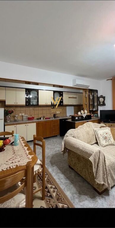 Apartament 2+1 në shitje në Policia, Sarandë, 97 m². Foto 2 nga 3