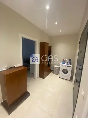Apartament 1+1 me qera në 5 Maj, Tiranë, 80 m². Foto 3 nga 5