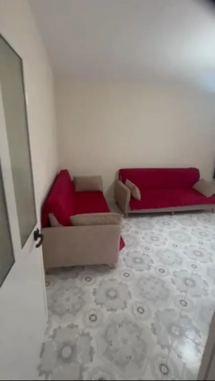 Appartamento 1+1 in affitto a Porcelan, Tirana, 60 m². Foto 1 di 7