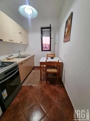 Apartament 2+1 me qera në Rruga e Elbasanit, Tiranë, 90 m². Foto 3 nga 7