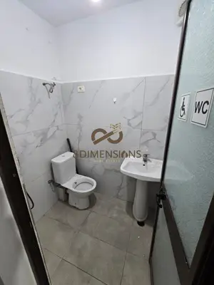 Dyqan në shitje në 21 Dhjetori, Tiranë, 64 m². Foto 6 nga 7