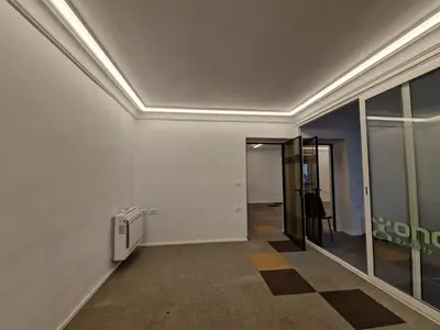 Zyrë me qera në Rruga e Durrësit, Tiranë, 130 m². Foto 6 nga 6