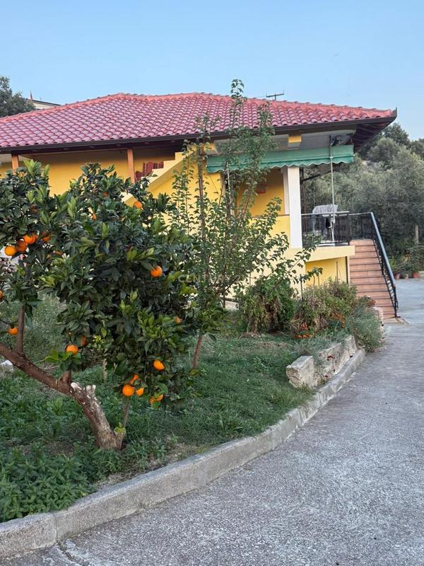Casa indipendente in vendita a Kanine, Valona, 500 m²