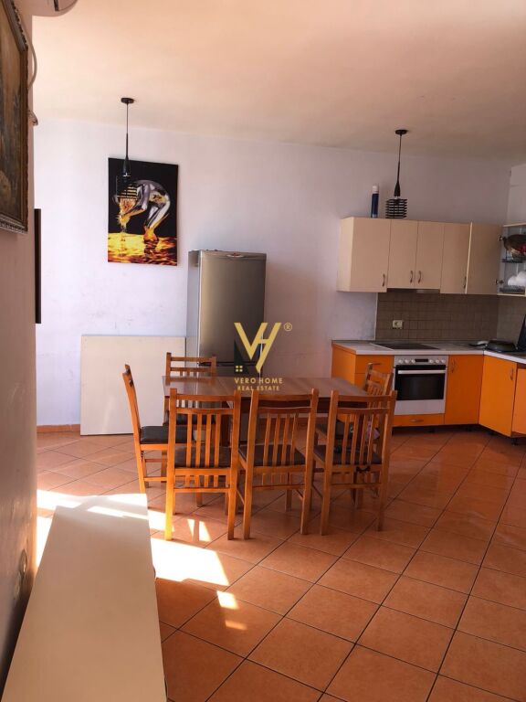 Apartament 2+1 me qera në Ura e Nisharakut, Tiranë, 110 m². Foto 1 nga 3