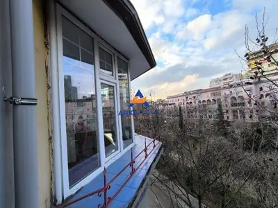Appartamento in affitto a Blloku, Tirana, 84 m². Foto 6 di 12