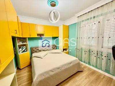 Apartament 2+1 me qera në Komuna e Parisit, Tiranë, 112 m². Foto 3 nga 6