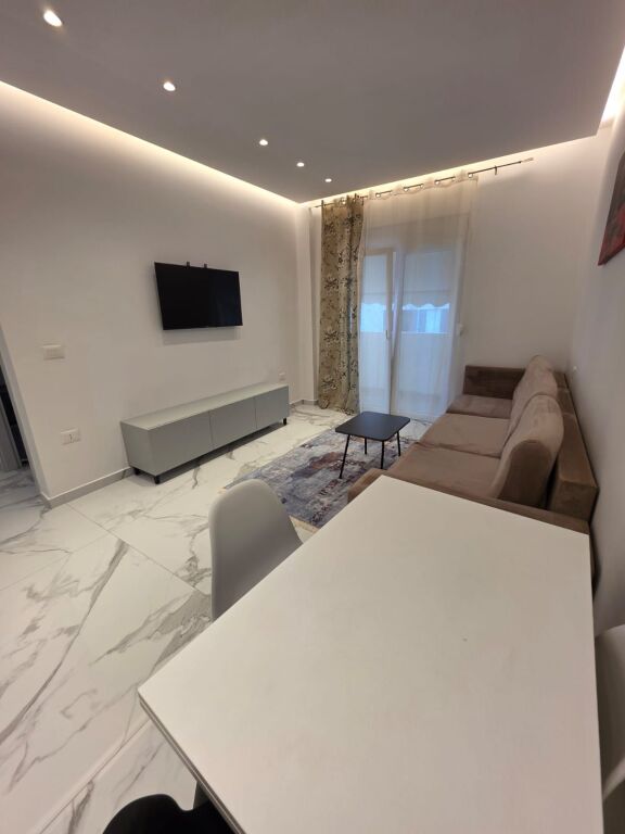 Appartamento 1+1 in affitto a Rruga Dritan Hoxha, Tirana, 75 m². Foto 2 di 3