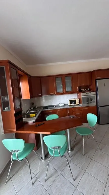Apartament 2+1 me qera në Rruga Hysen Myshketa, Durrës, 90 m². Foto 1 nga 7