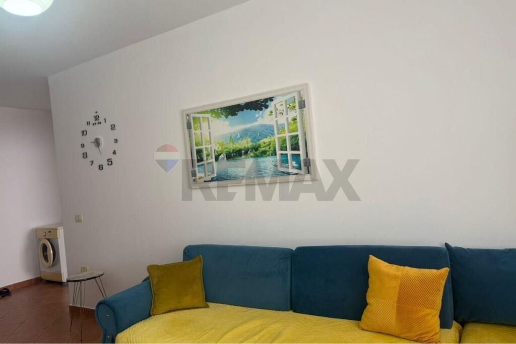 Appartamento in affitto ad Astir, Tirana, 70 m². Foto 2 di 3