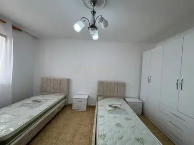 Apartament 2+1 me qera në Spitali Ushtarak, Tiranë, 102 m². Foto 8 nga 12