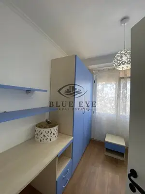 Apartament 3+1 në shitje në Ish-URT, Durrës, 94 m². Foto 2 nga 12