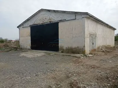 Warehouse for sale in Vaqarr, Tirana, 575 m². Photo 1 of 6