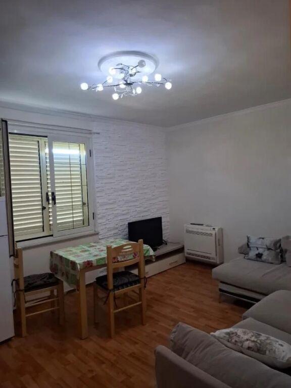 Appartamento 2+1 in affitto a Rruga Imer Ndregjoni, Tirana, 90 m²