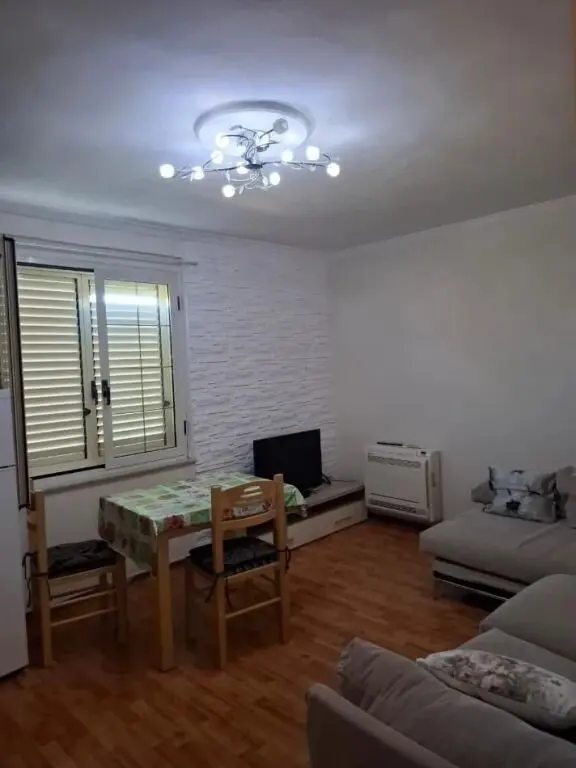 Appartamento 2+1 in affitto a Rruga Imer Ndregjoni, Tirana, 90 m²